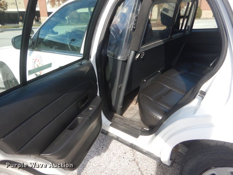 image for item IV9534 2009 Ford Crown Victoria Police Interceptor