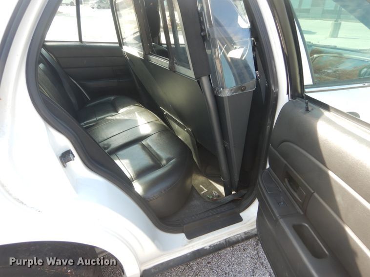 image for item IV9534 2009 Ford Crown Victoria Police Interceptor