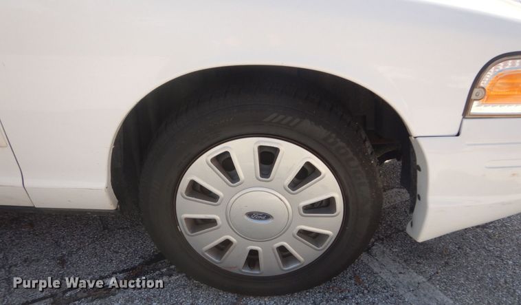 image for item IV9534 2009 Ford Crown Victoria Police Interceptor