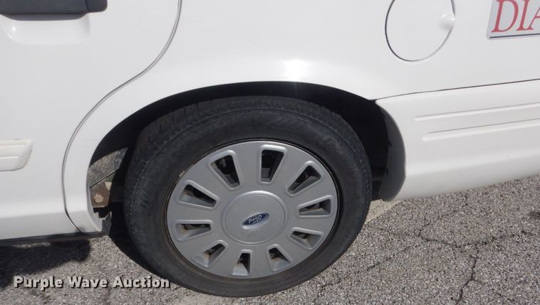 image for item IV9534 2009 Ford Crown Victoria Police Interceptor