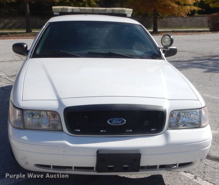 image for item IV9535 2011 Ford Crown Victoria Police Interceptor