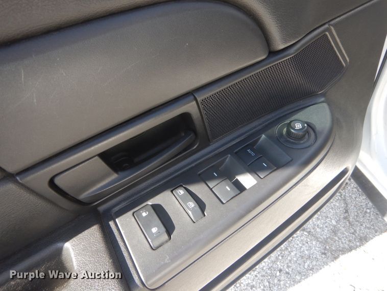 image for item IV9535 2011 Ford Crown Victoria Police Interceptor