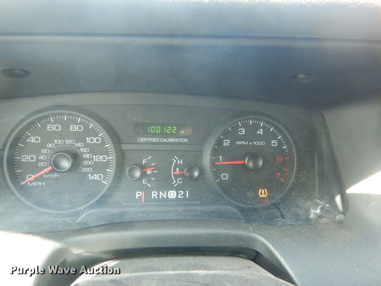 image for item IV9535 2011 Ford Crown Victoria Police Interceptor