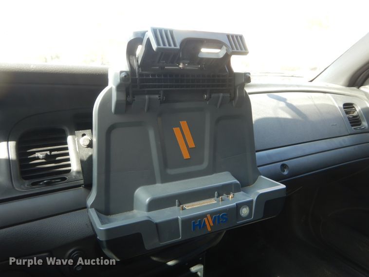 image for item IV9535 2011 Ford Crown Victoria Police Interceptor