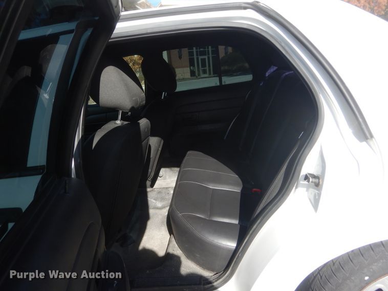 image for item IV9535 2011 Ford Crown Victoria Police Interceptor