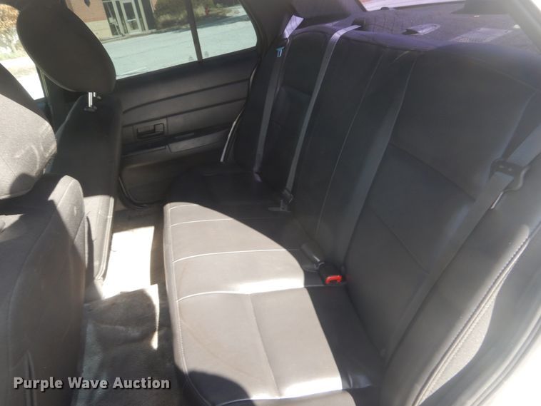 image for item IV9535 2011 Ford Crown Victoria Police Interceptor