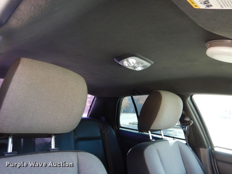 image for item IV9535 2011 Ford Crown Victoria Police Interceptor