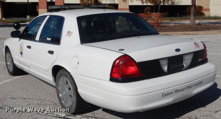 image for item IV9536 2009 Ford Crown Victoria Police Interceptor