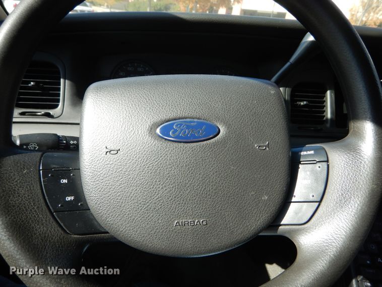image for item IV9536 2009 Ford Crown Victoria Police Interceptor