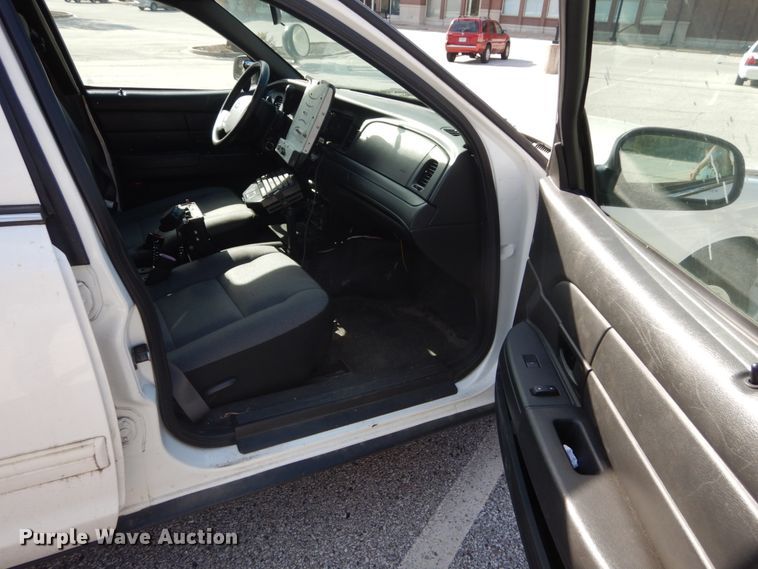 image for item IV9536 2009 Ford Crown Victoria Police Interceptor