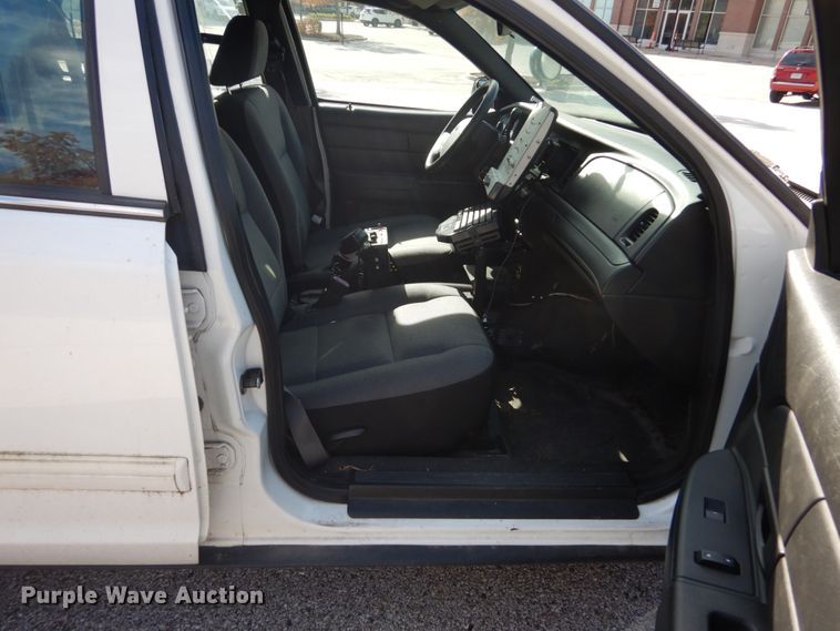 image for item IV9536 2009 Ford Crown Victoria Police Interceptor