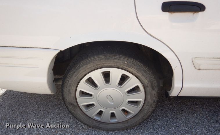 image for item IV9536 2009 Ford Crown Victoria Police Interceptor