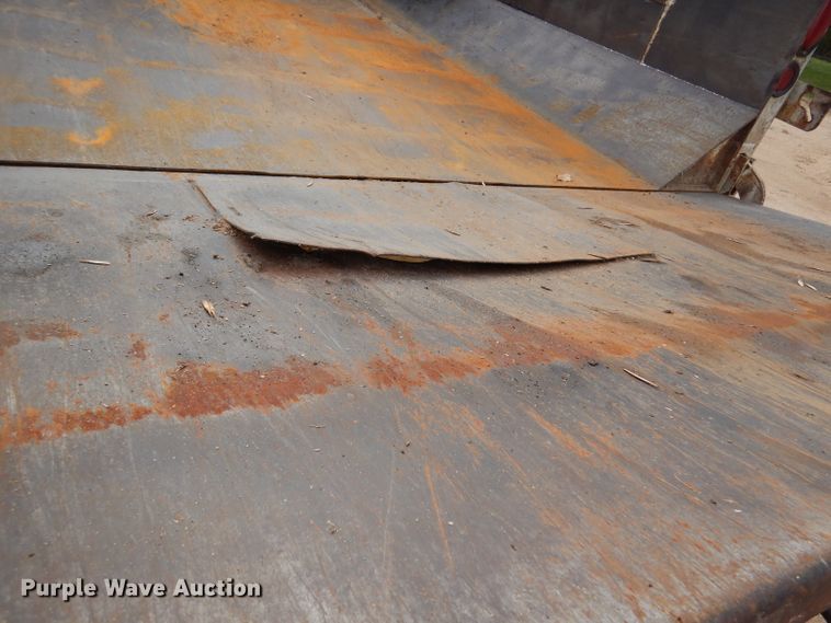 image for item IV9819 1986 International 1754  dump truck