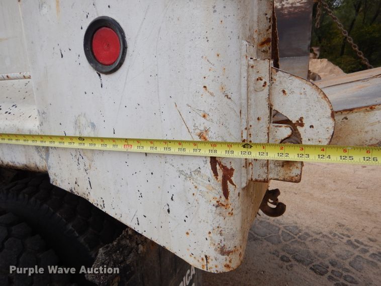 image for item IV9819 1986 International 1754  dump truck