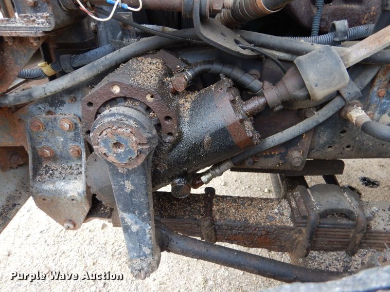 image for item IV9819 1986 International 1754  dump truck