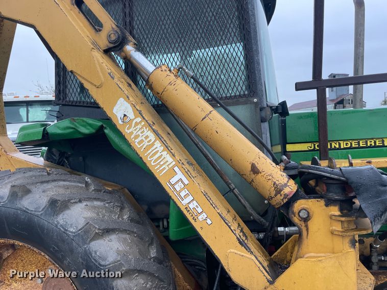 image for item IX9537 John Deere 7210  tractor