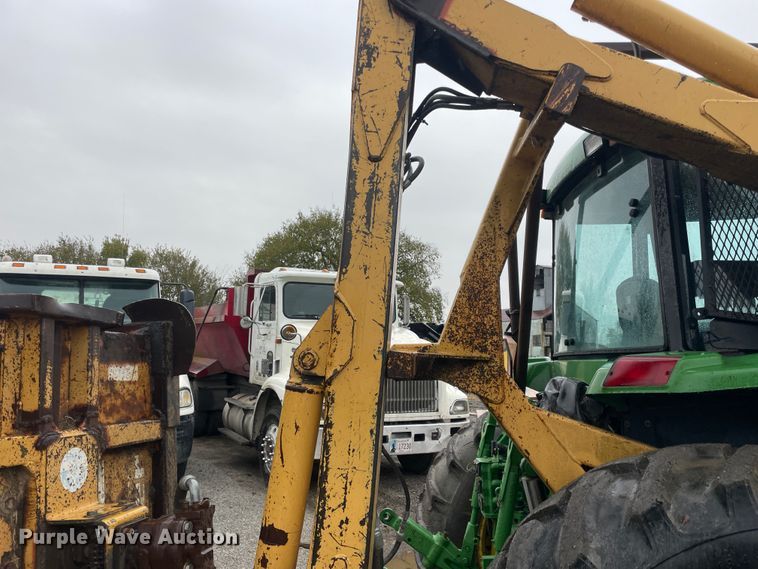 image for item IX9537 John Deere 7210  tractor