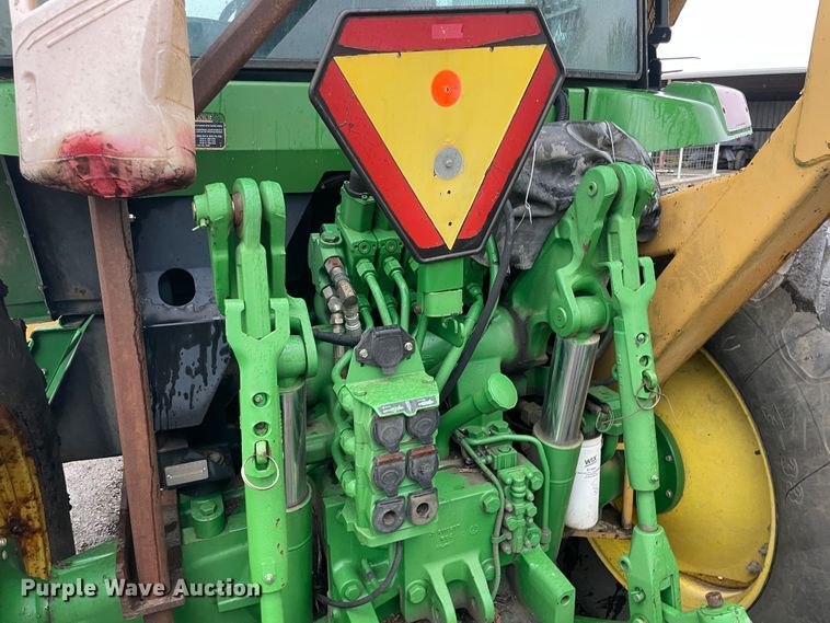 image for item IX9537 John Deere 7210  tractor