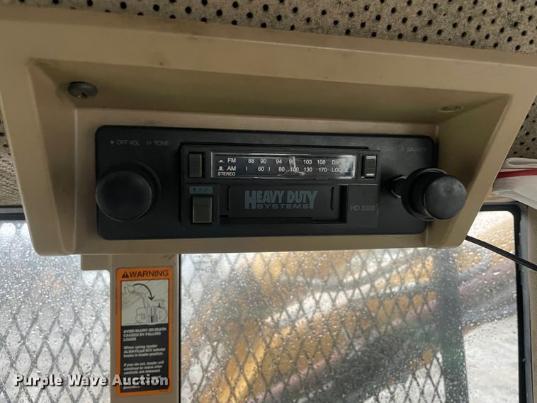 image for item IX9537 John Deere 7210  tractor