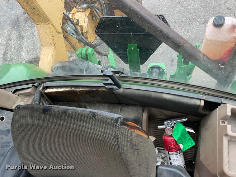 image for item IX9537 John Deere 7210  tractor