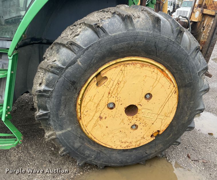 image for item IX9537 John Deere 7210  tractor