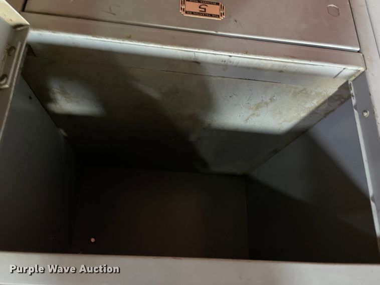 image for item IX9543 (6) lockers