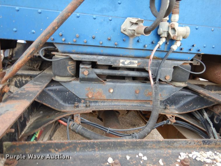 image for item JI9351 1989 Freightliner FLD 120  semi truck