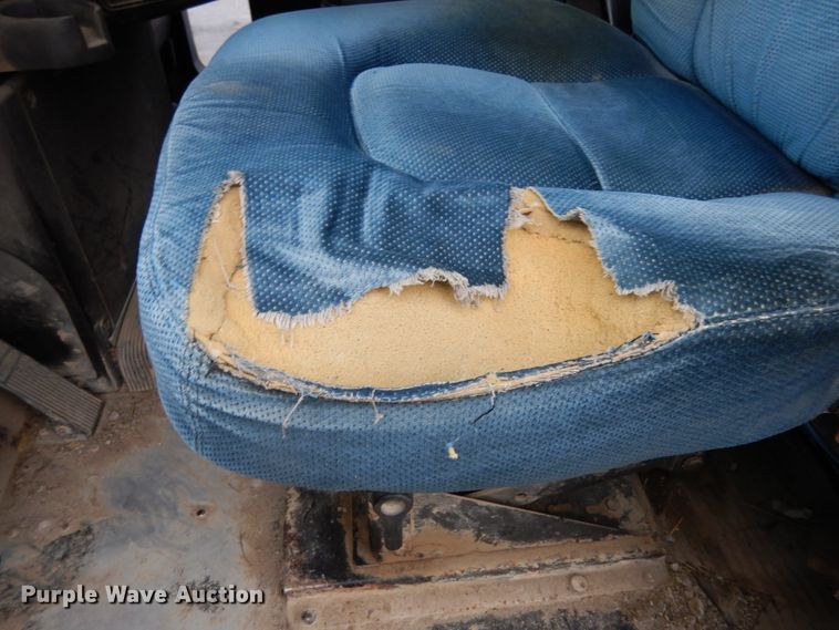 image for item JI9351 1989 Freightliner FLD 120  semi truck