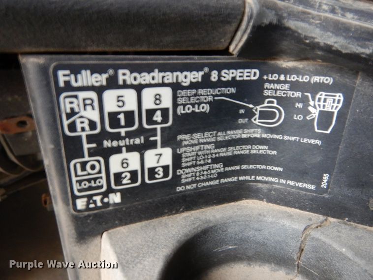 image for item JI9351 1989 Freightliner FLD 120  semi truck