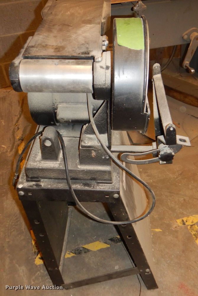 image for item JS9230 Cal-Hawk 240-3016  belt / disc sander