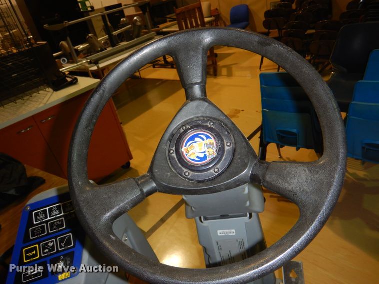 image for item JS9234 Advance Advenger  floor scrubber