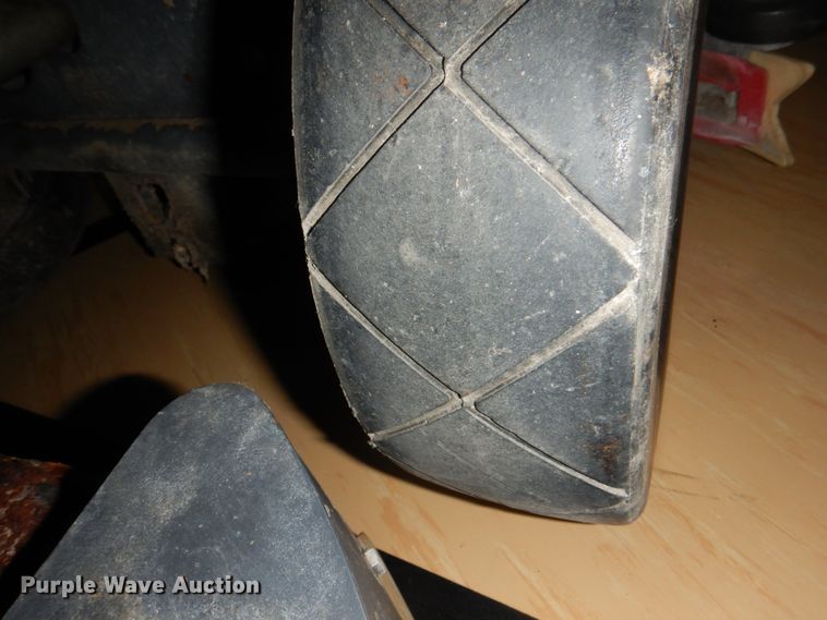 image for item JS9234 Advance Advenger  floor scrubber