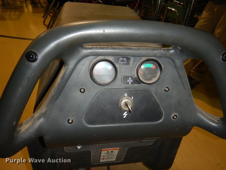 image for item JS9235 Clark Fusion 20  floor scrubber