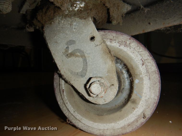 image for item JS9235 Clark Fusion 20  floor scrubber