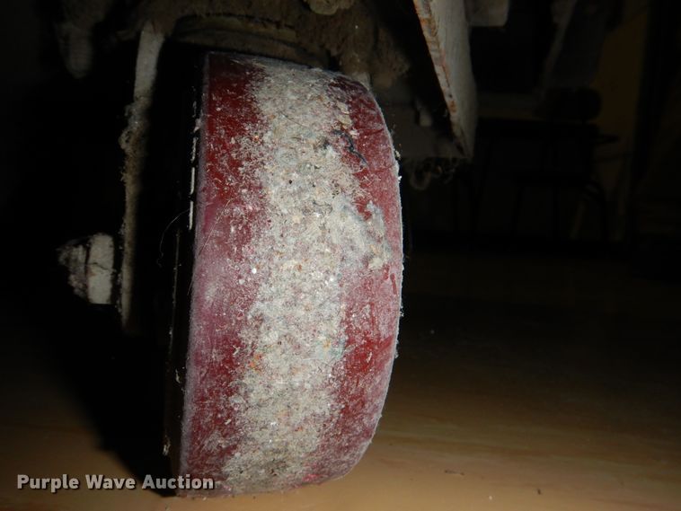 image for item JS9235 Clark Fusion 20  floor scrubber