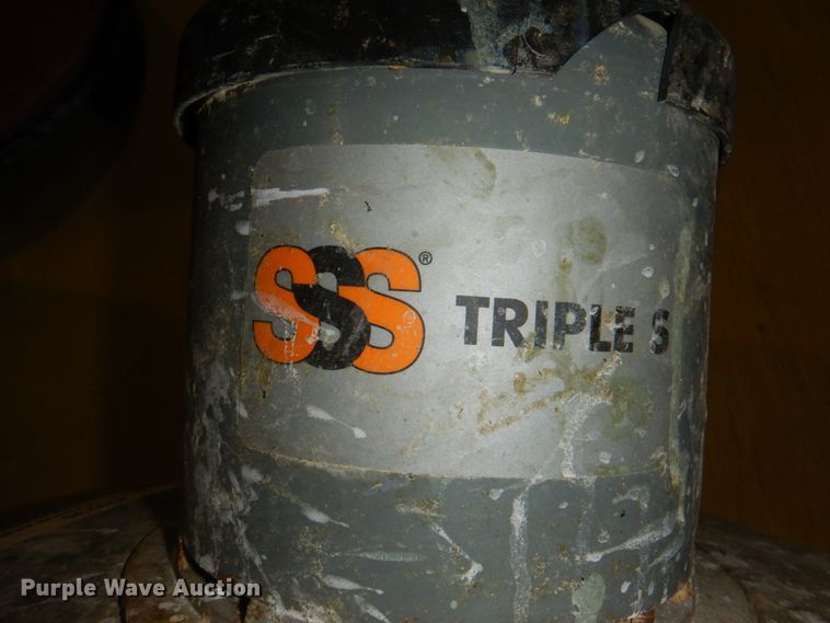 image for item JS9236 Triple S  20"W floor buffer