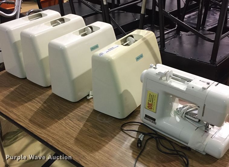 (5) Memory craft sewing machines in Hastings, IA Item JS9240 sold