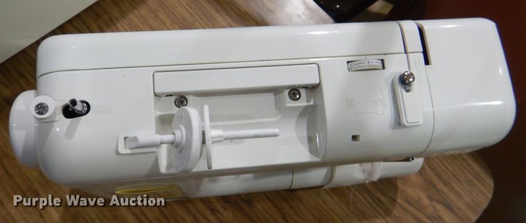 image for item JS9240 (5) Memory craft sewing machines