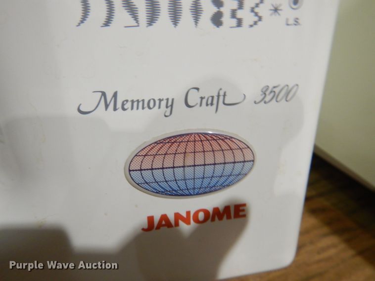 image for item JS9240 (5) Memory craft sewing machines