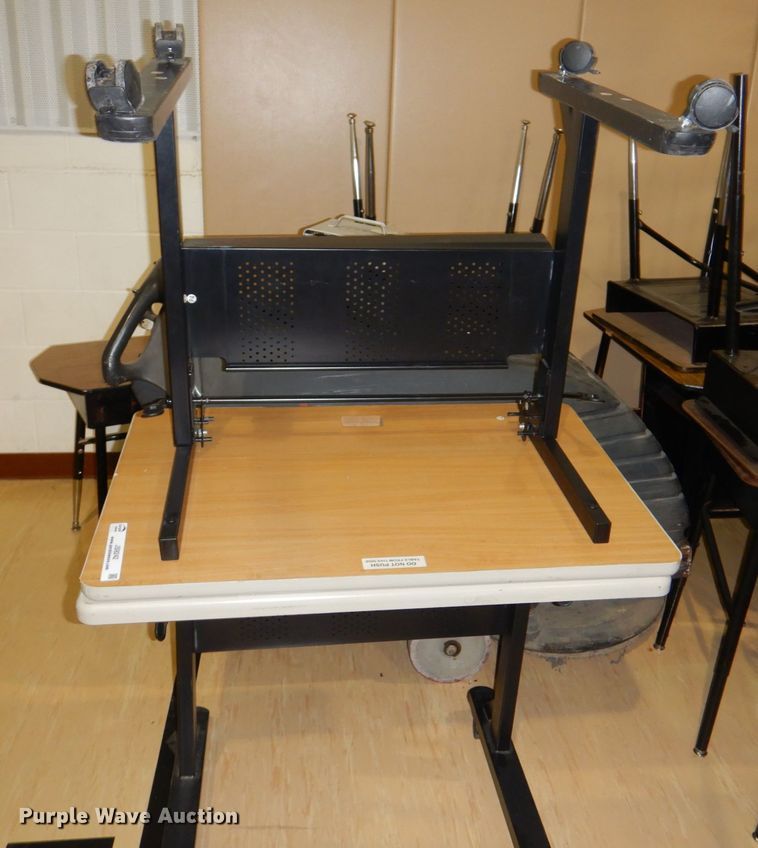 image for item JS9242 (6) Balt desks