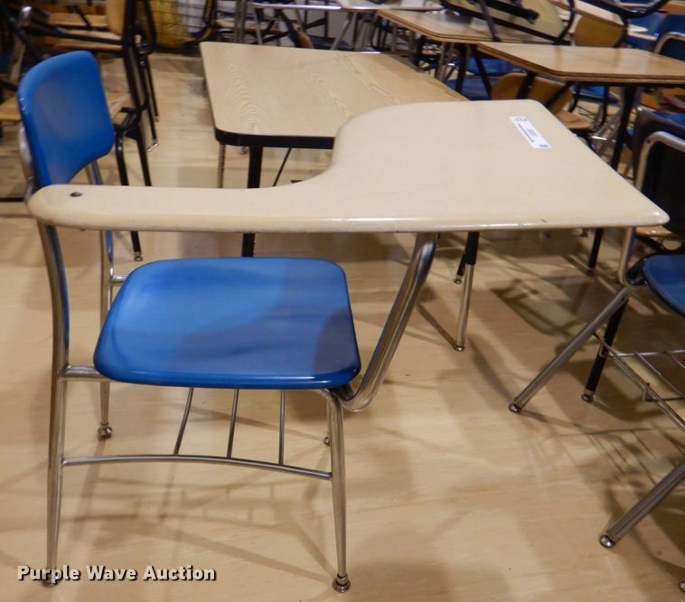 image for item JS9251 Approximately 27 desks with chairs