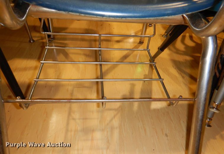 image for item JS9252 Approximately 22 desks with chairs