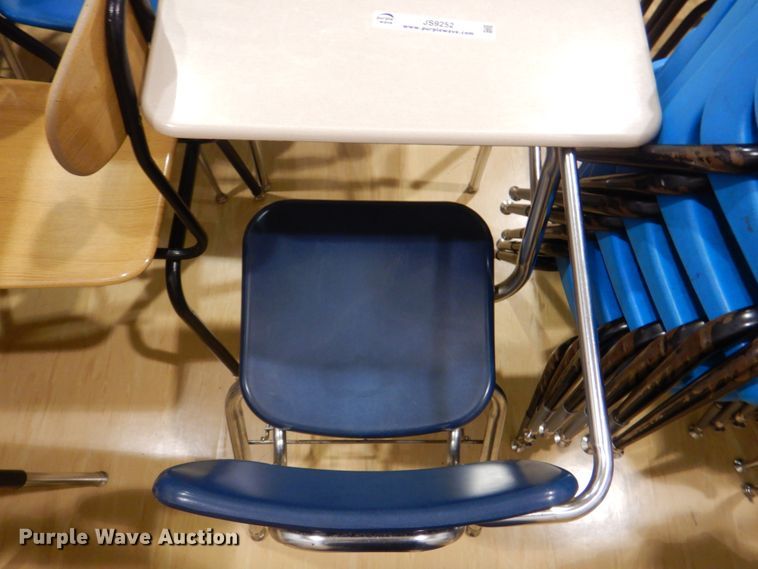 image for item JS9252 Approximately 22 desks with chairs