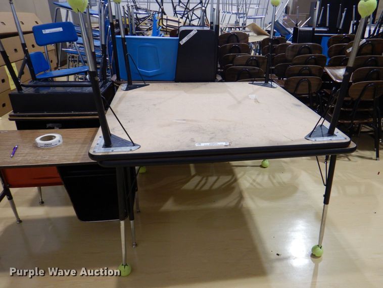 image for item JS9253 Approximately 7 tables