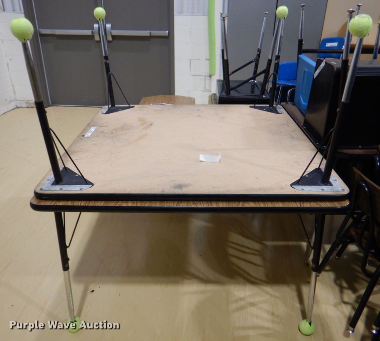 image for item JS9253 Approximately 7 tables