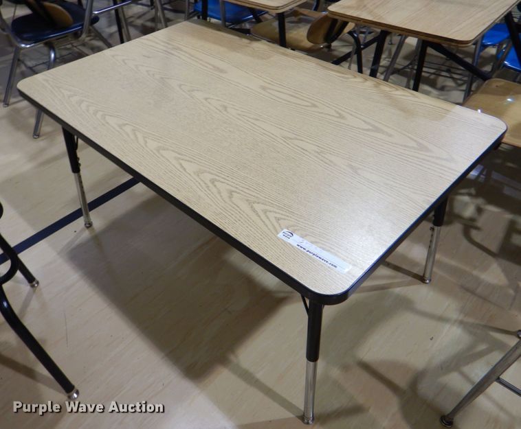 image for item JS9253 Approximately 7 tables