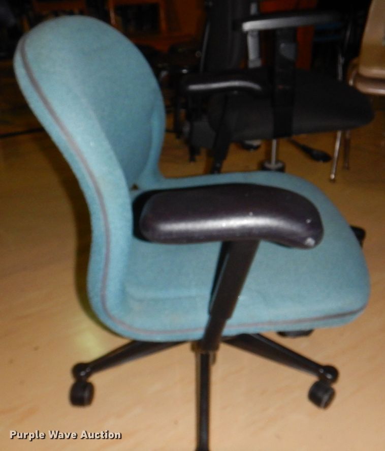 image for item JS9257 Approximately 14 chairs