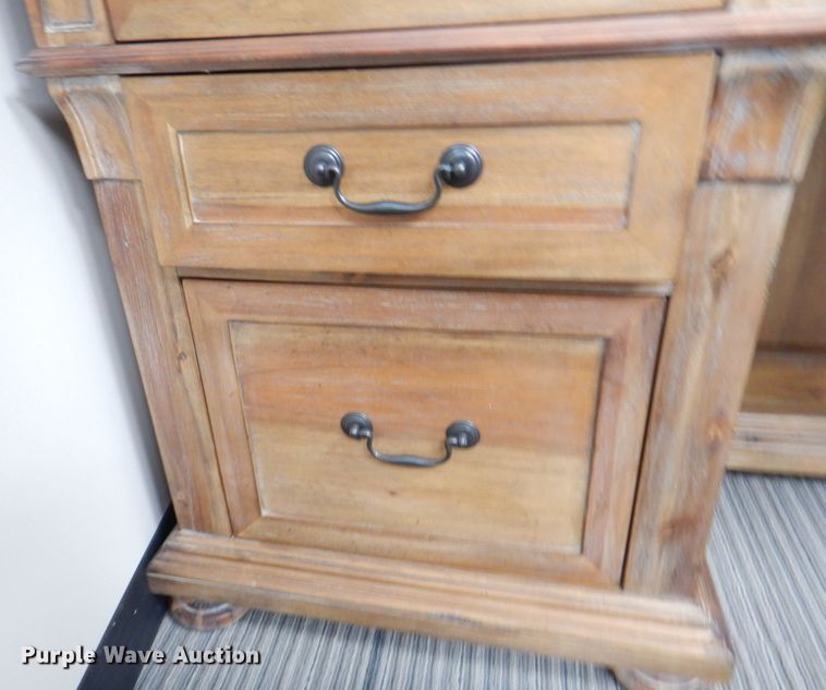 image for item JS9279 Desk