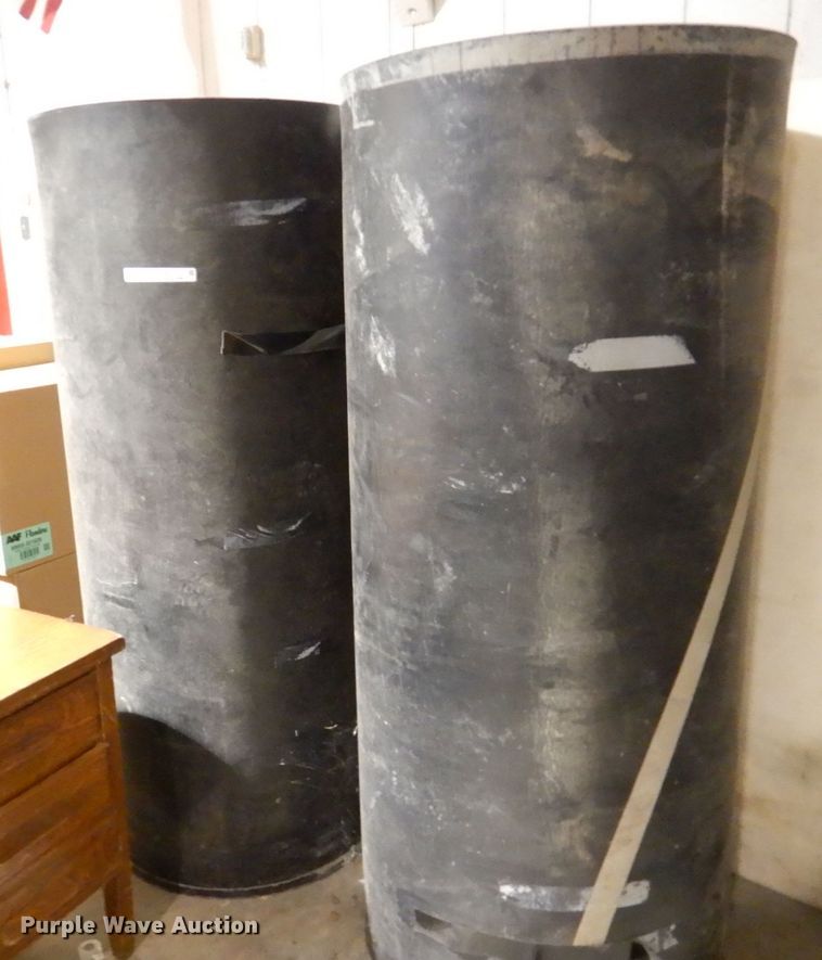 image for item JS9282 (3) wrestling mats