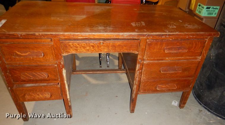 image for item JS9283 (3) desks